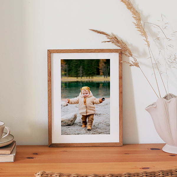 Premium-Fotoposter gerahmt, setzen Sie Ihre schönsten Familienerinnerungen elegant in Szene.